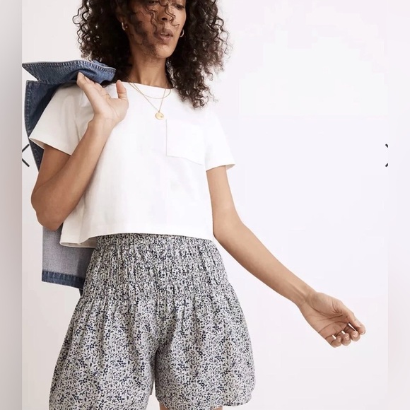 Madewell Pants - Madewell Glassware Blue Pull-On Smocked Shorts Jr. Size Large